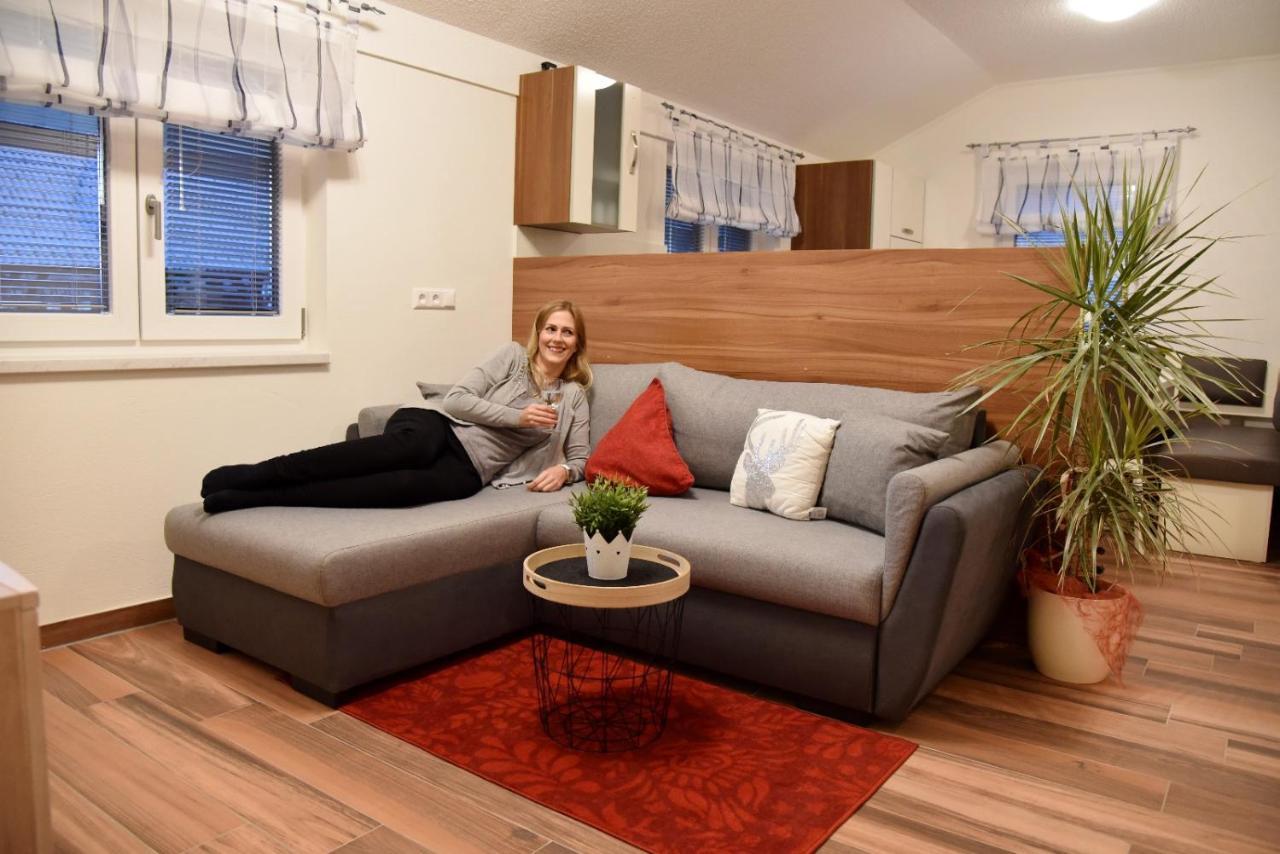 Ferienwohnung Melanie Kirchbach  ภายนอก รูปภาพ