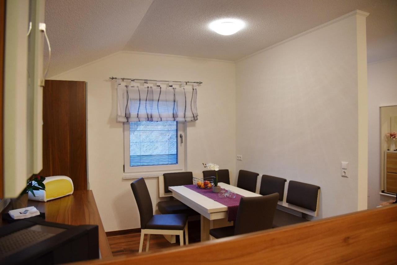 Ferienwohnung Melanie Kirchbach  ภายนอก รูปภาพ